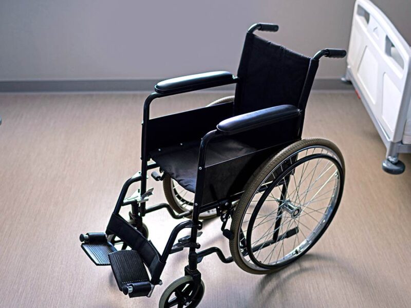 Silla de ruedas en el hospital